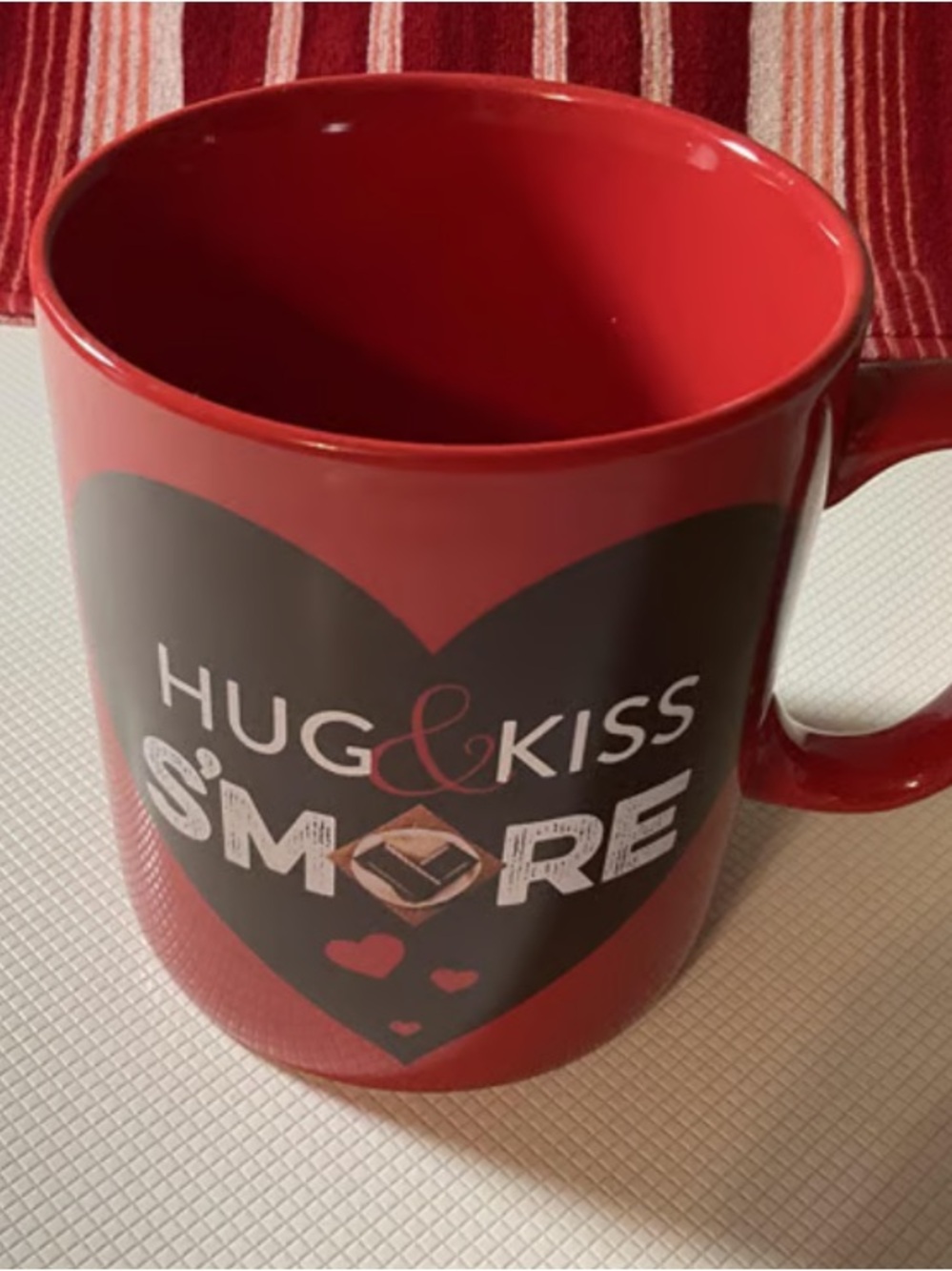 Red 'Hug & Kiss S'more' Ceramic Mug - Cozy Drinkware